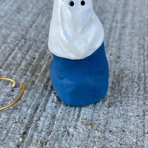 Miniature Virgin Mary Praying Mother Nun Sister Religious Figurine - Picture 2 of 7